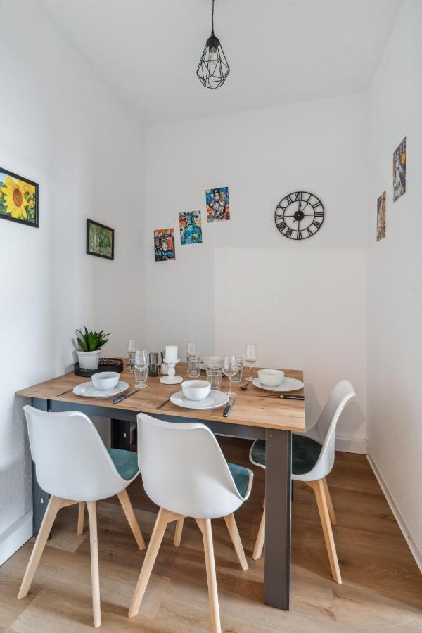 Salihomes/Max Apartment/5Pax/Modern Eingerichtet/Voll Ausgestattet Kueche Markranstädt Dış mekan fotoğraf